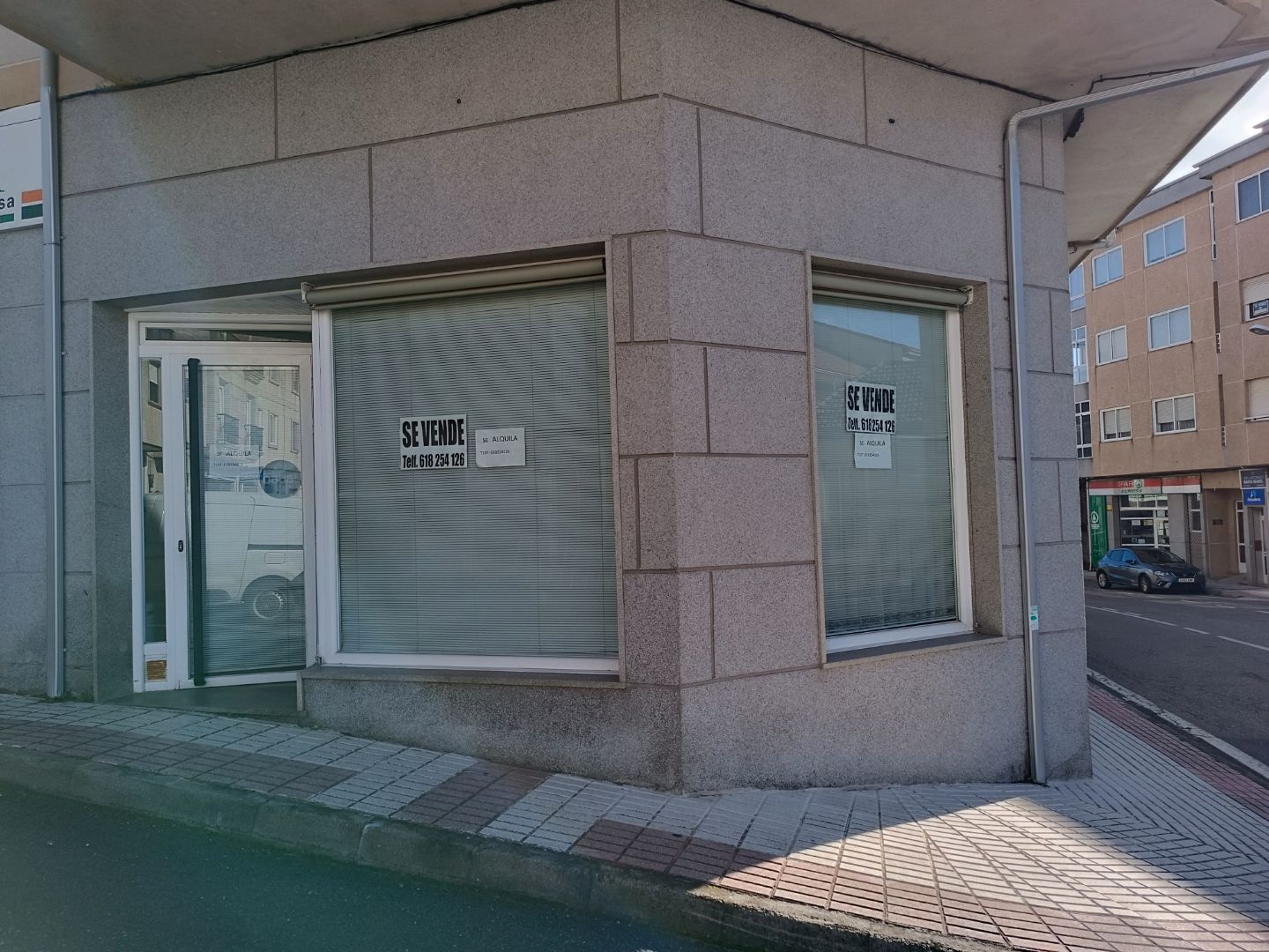 Local en venta en Bande con Aire acondicionado