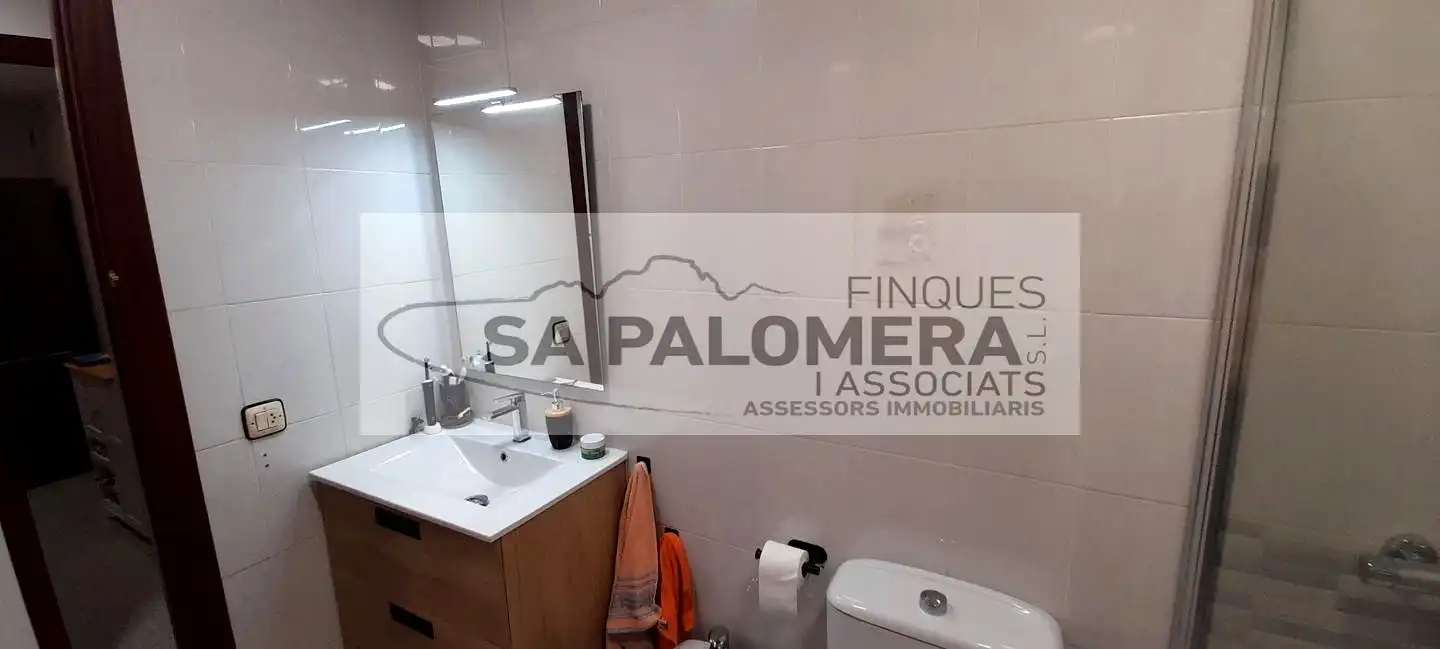 Bany de Pis en venda en Blanes amb Balcó