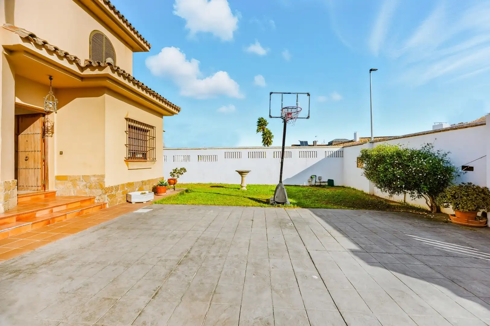 Terrassa de Casa o xalet en venda en Chiclana de la Frontera amb Aire condicionat, Jardí privat i Terrassa