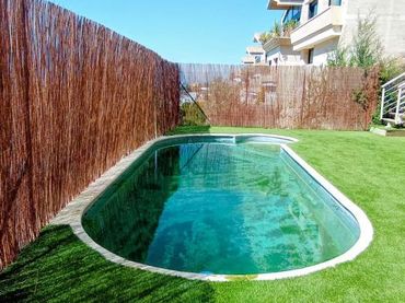 Casa amb piscina en venda a avenida garrofers