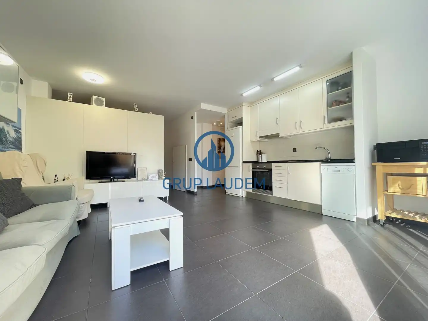 Exterior view of Flat for sale in Mataró  with Air Conditioner, Storage room and Oven