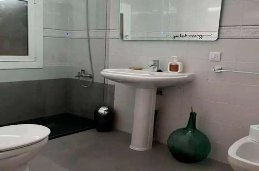 Bathroom of Flat for share in Alicante / Alacant