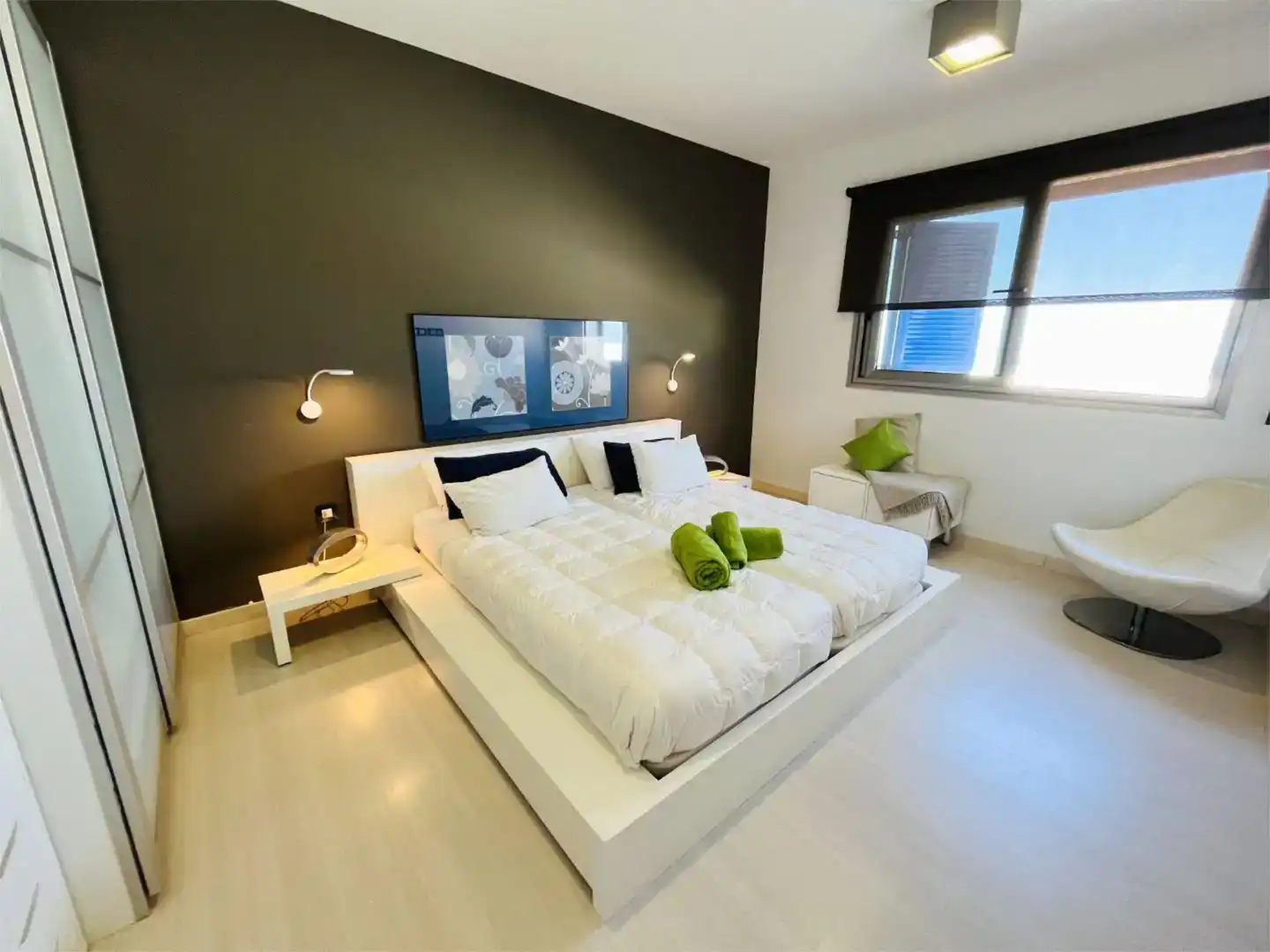 Habitación de Dúplex en venta en Adeje con Aire acondicionado, Terraza y Piscina
