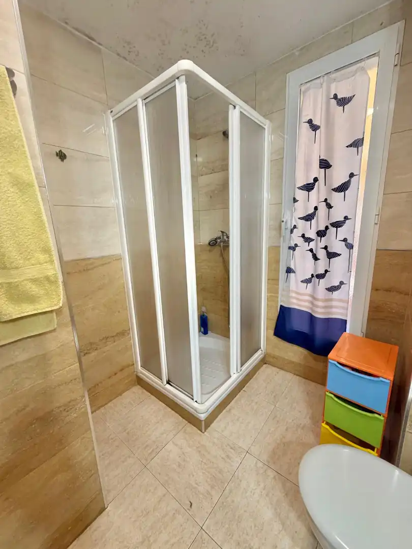 Bany de Pis en venda en Jaén amb Aire condicionat, Moblat i Balcó