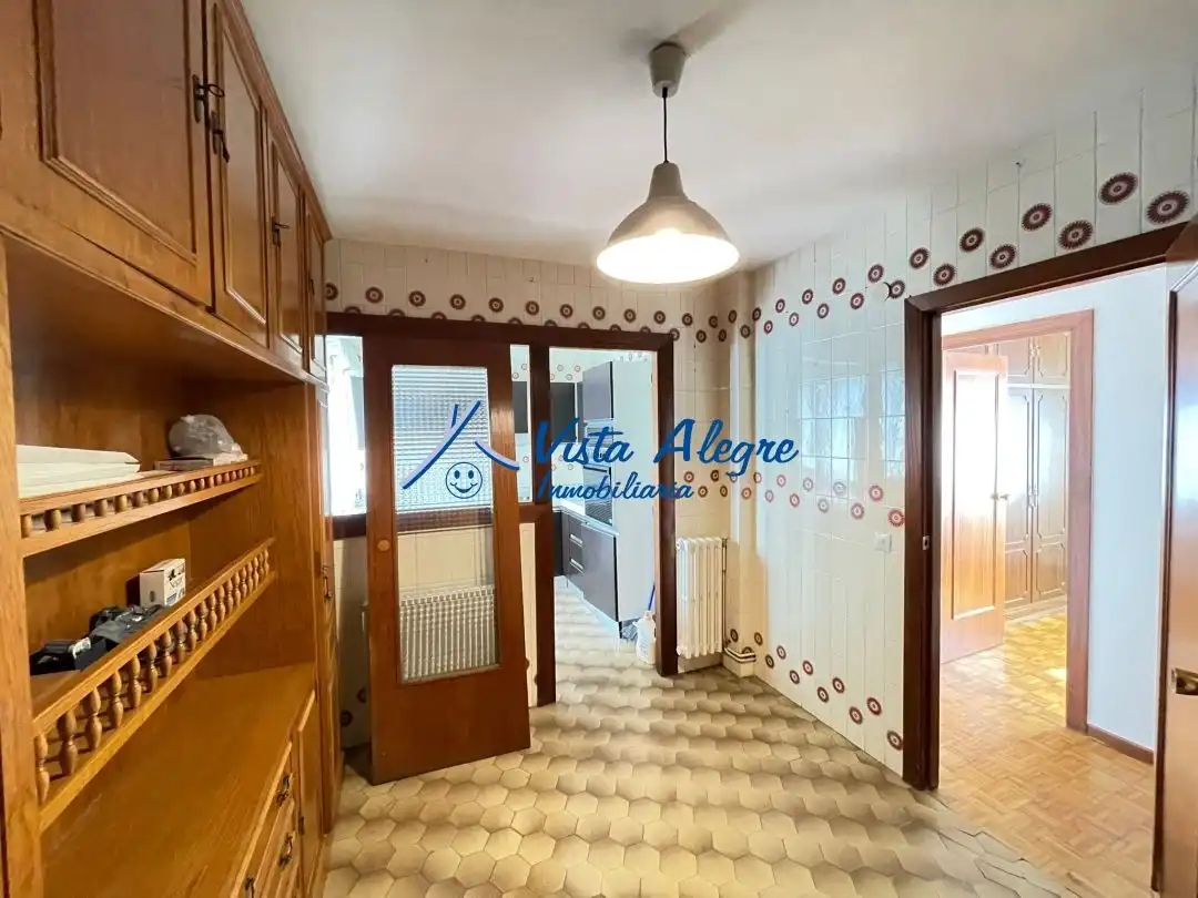 Piso en venta en Haro con Calefacción, Terraza y Trastero