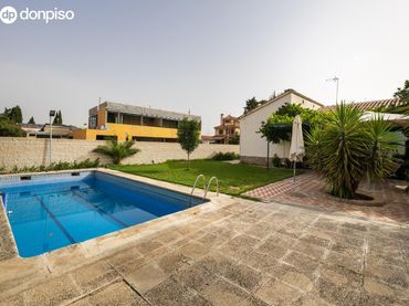 Xalet amb piscina en venda a Urbanizacion VISTA NEVADA 12