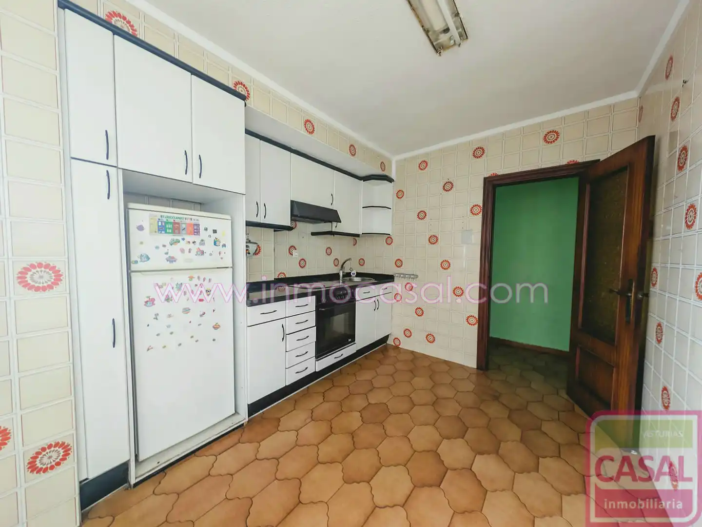 Kitchen of Flat for sale in Gijón 