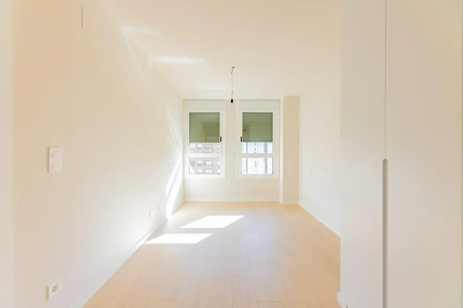 Wohnung zur Miete in Valencia mit Klimaanlage, Heizung und Privatgarten