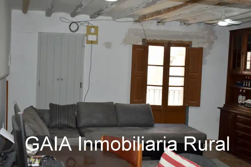 Sala d'estar de Casa adosada en venda en Maella
