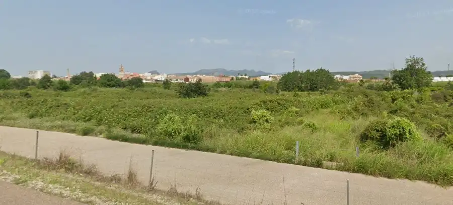 Terreny industrial en venda en Carcaixent