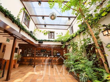 Local comercial en venda a del Monte 5
