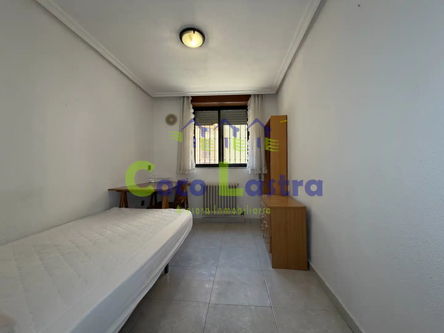 Habitación de Piso en venta en Salamanca con Calefacción, Terraza y Lavadora