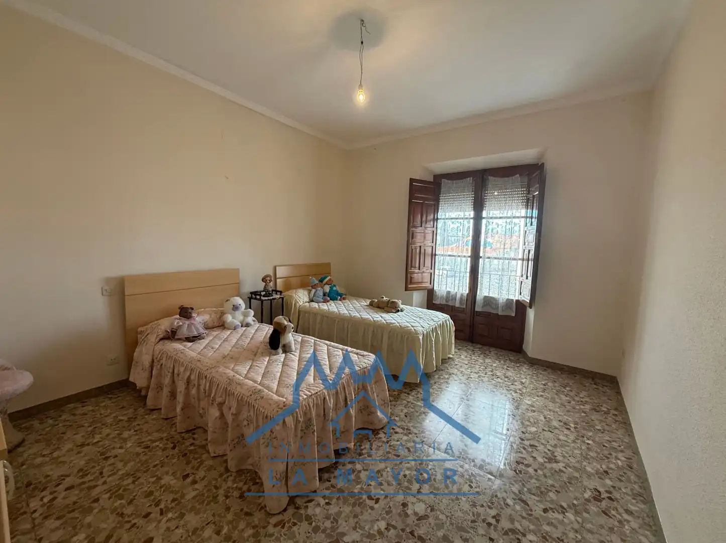 Dormitori de Casa o xalet en venda en Almagro amb Jardí privat, Terrassa i Traster