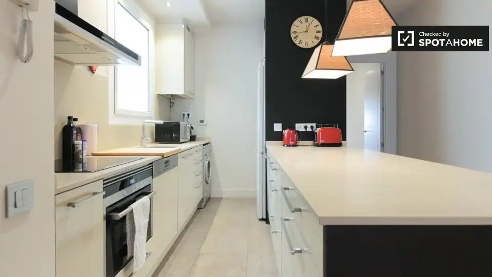 Appartamento con terrazza in affitto a Eixample, imagen 10