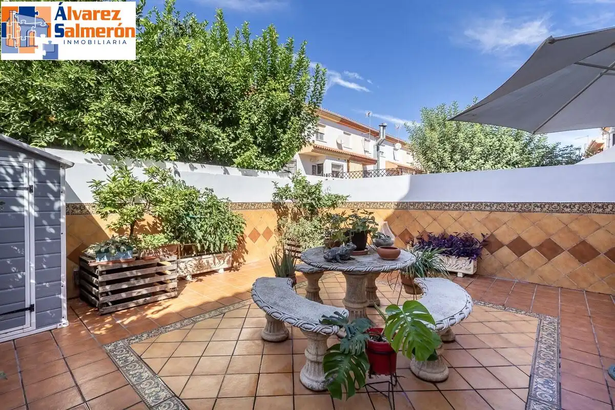 Casa a schiera con terrazza in vendita a Calle de Jerónimo de Rueda, imagen 4