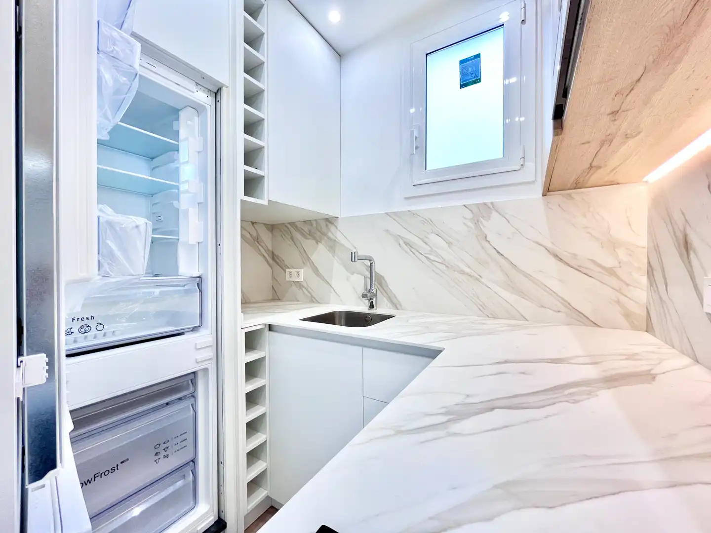 Küche von Wohnung zum Verkauf in Barcelona mit Klimaanlage, Heizung und Parkett