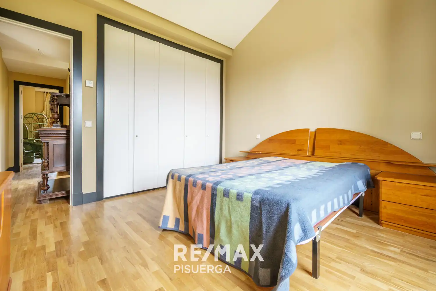 Dormitori de Casa o xalet en venda en Valladolid amb Calefacció, Jardí privat i Terrassa