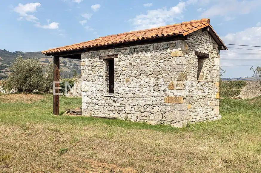 Villa con giardino in vendita a Sariego, imagen 10