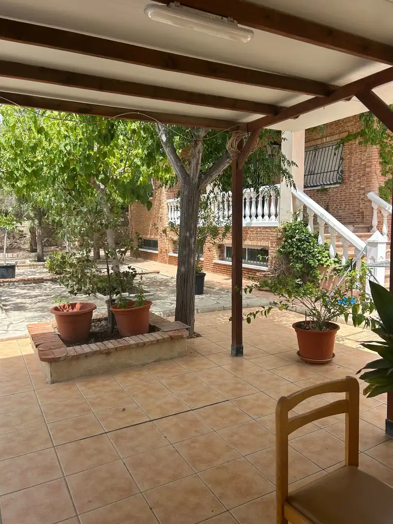 Terrassa de Casa o xalet en venda en San Vicente del Raspeig / Sant Vicent del Raspeig amb Aire condicionat, Calefacció i Jardí privat