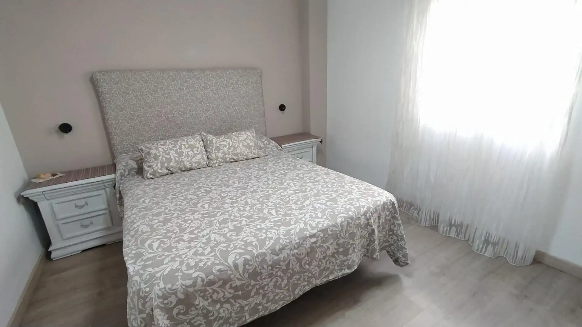 Dormitori de Pis en venda en Málaga amb Aire condicionat, Terrassa i Balcó