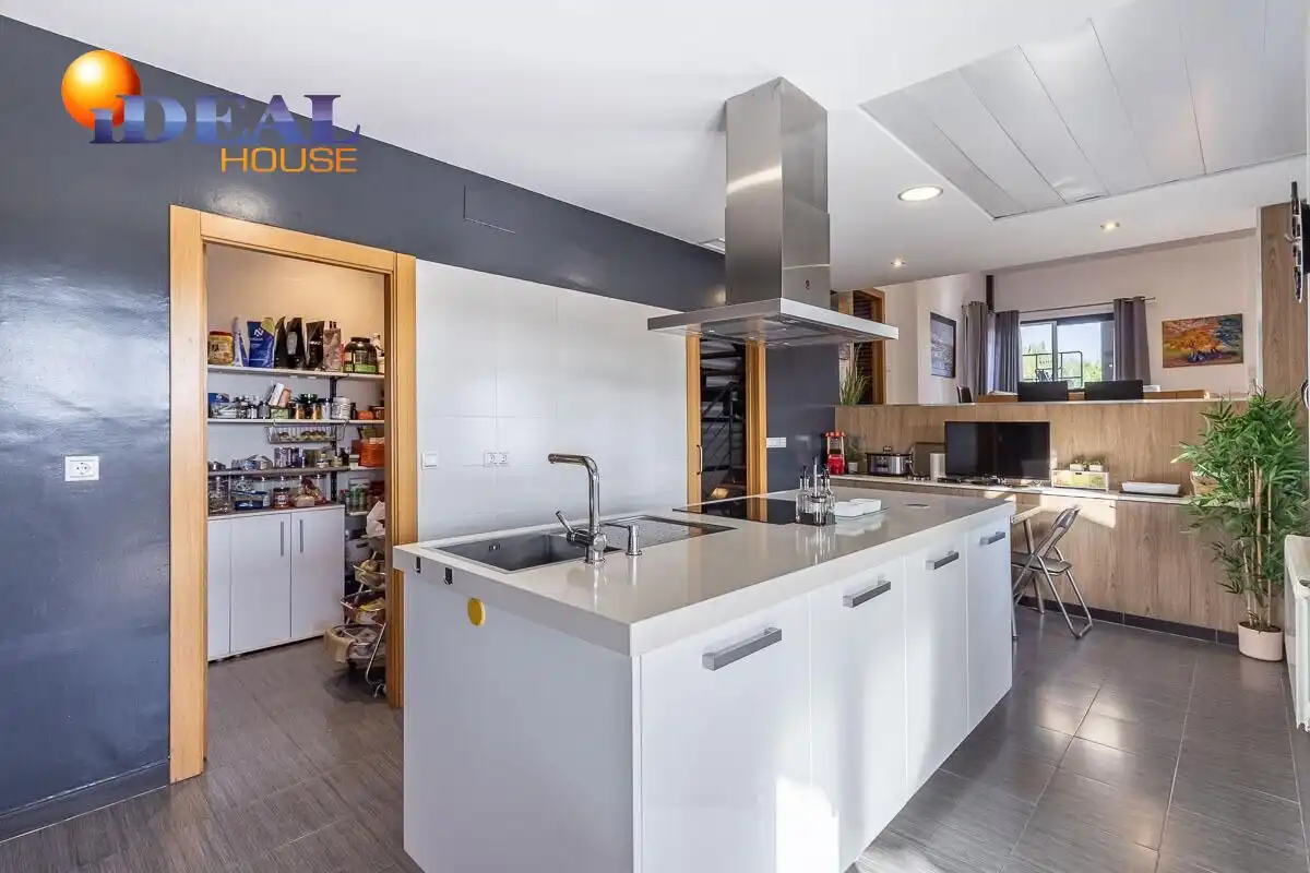 Detached house with garden for sale in Polideportivo, imagen 16