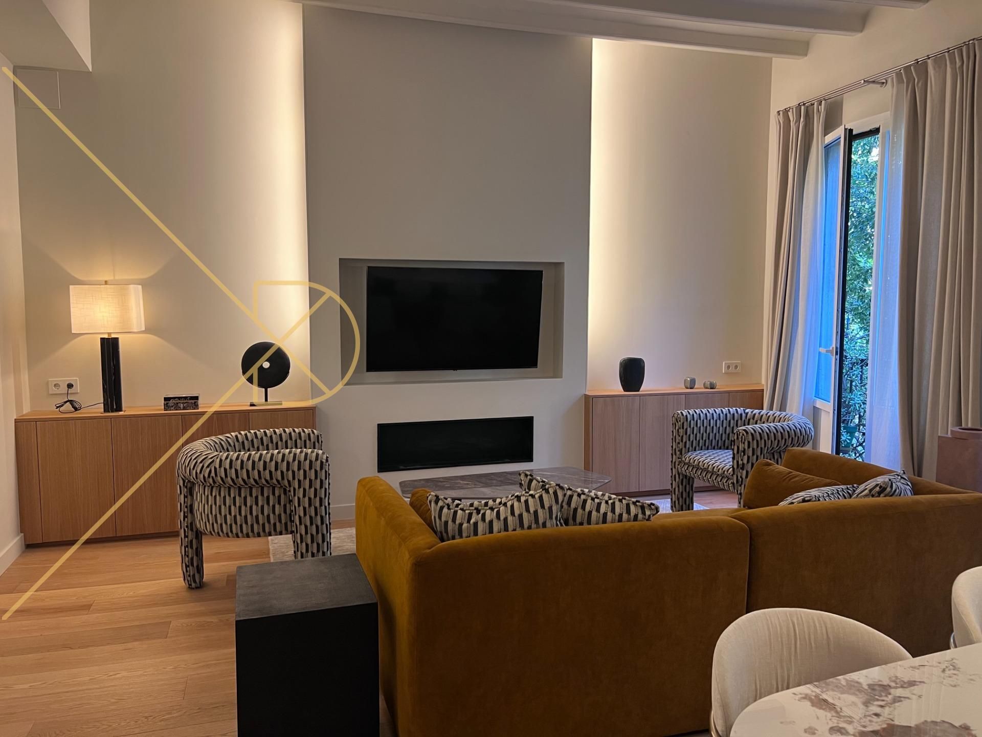 Living room of Flat for sale in  Barcelona Capital  with Air Conditioner, Heating and Terrace