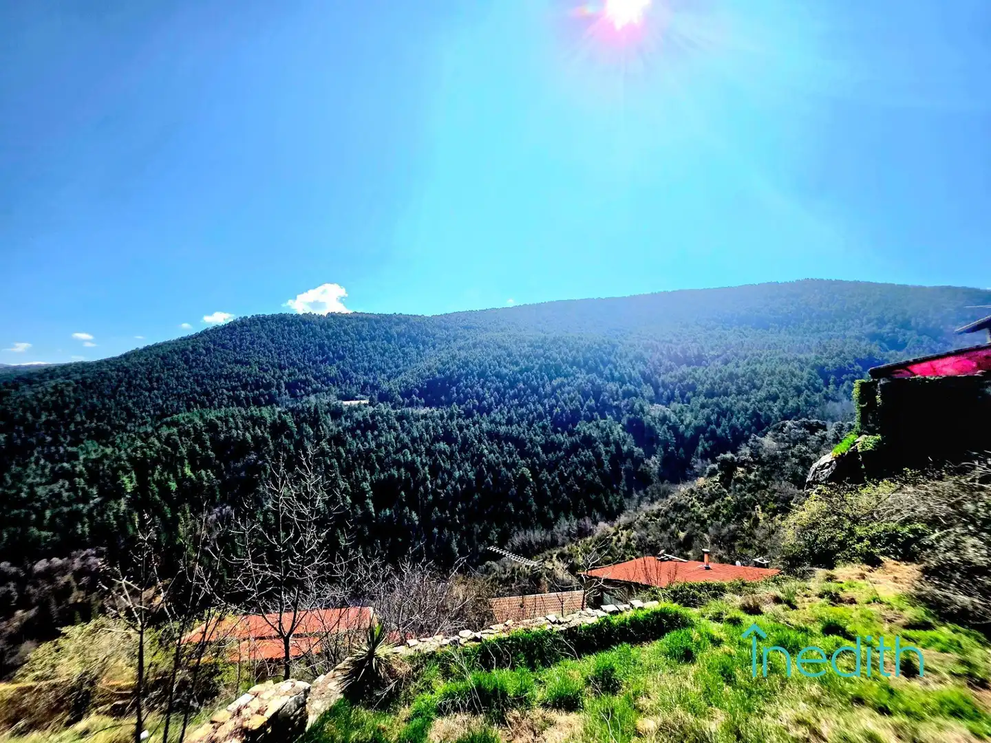 Vista exterior de Casa o xalet en venda en El Pont de Bar amb Aire condicionat, Jardí privat i Terrassa