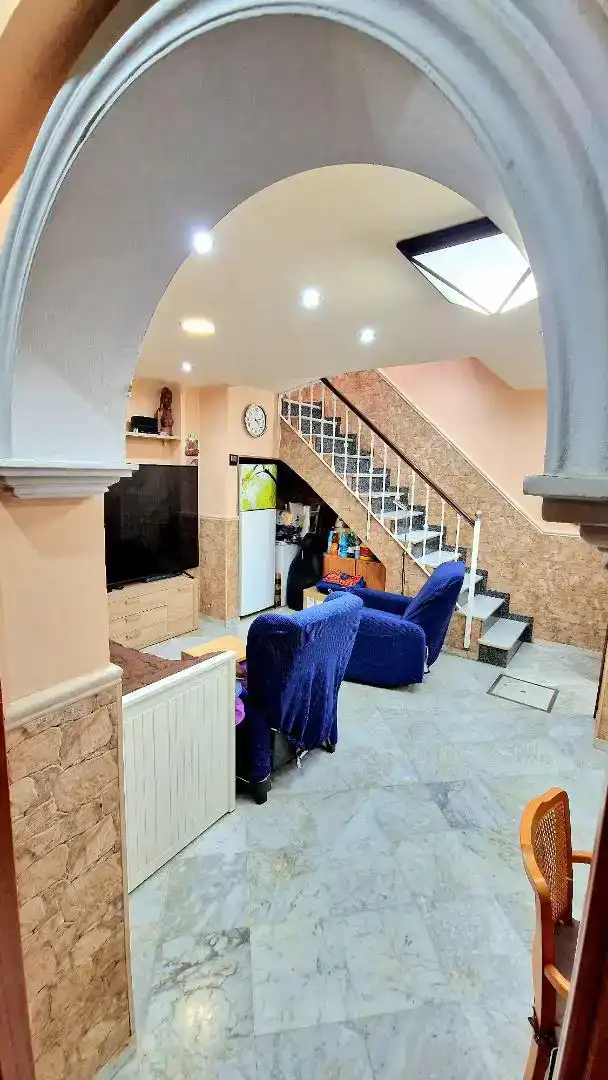 Houses for sale in  Sevilla Capital  with Air Conditioner