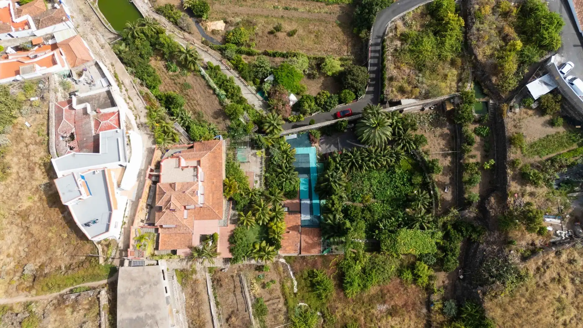 Vista exterior de Casa o xalet en venda en Icod de los Vinos amb Jardí privat, Terrassa i Traster