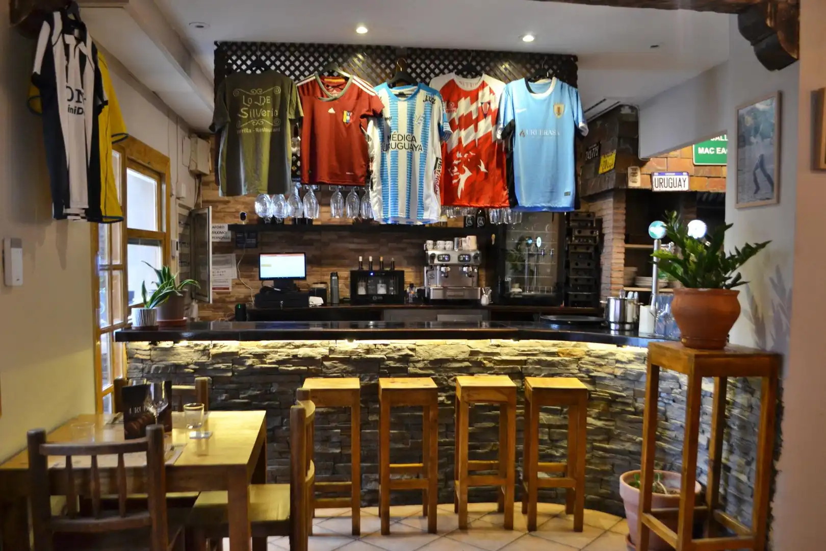 Local de alquiler en Valencia con Aire acondicionado y Amueblado