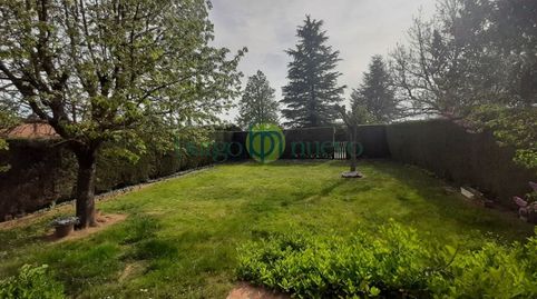 Foto 3 de Casa adosada en venta en Carretera Santander (villarrodrigo de las Regueras, Villaquilambre, León
