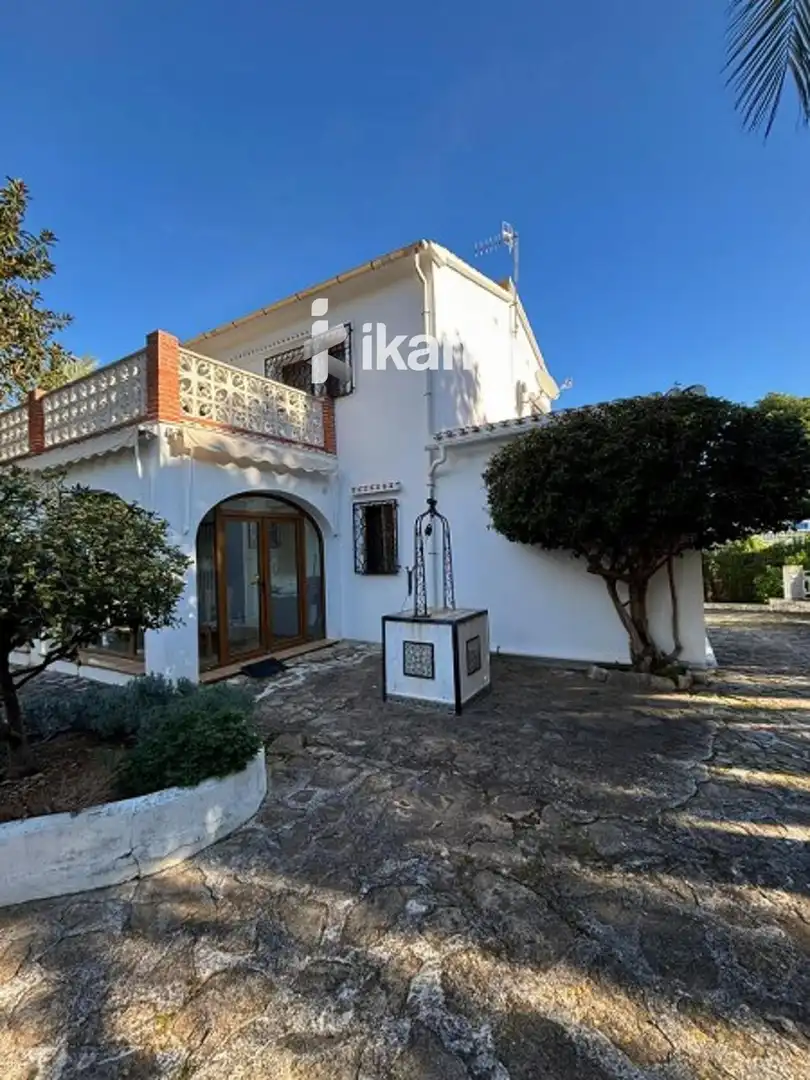 Houses for sale in El Montgó