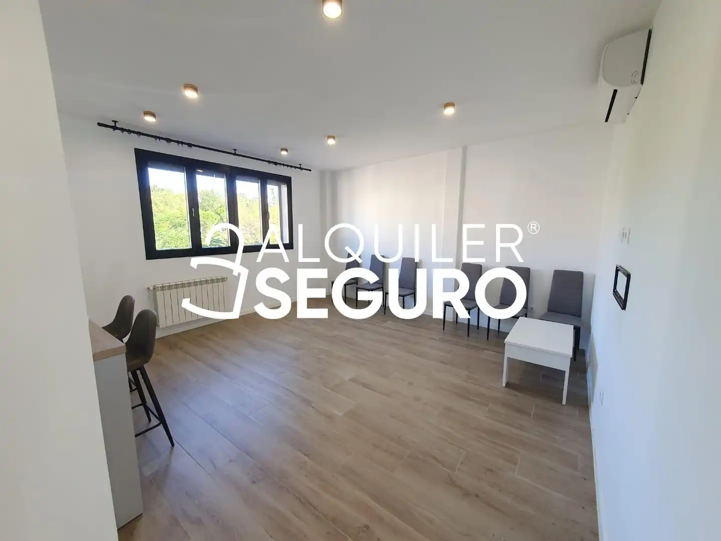 Flat for rent in Madrid  with Air Conditioner, Heating and Terrace