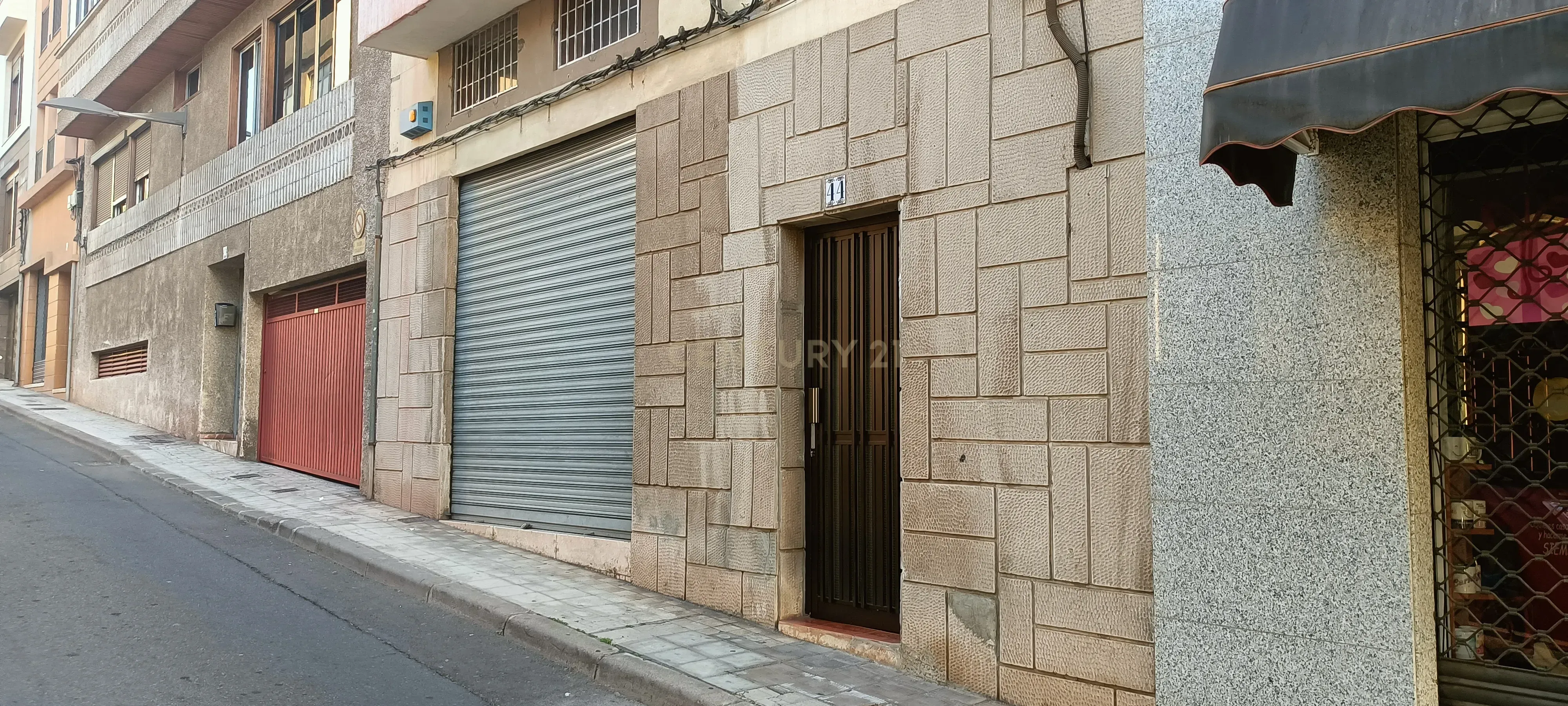 Vista exterior de Local en venda en  Santa Cruz de Tenerife Capital