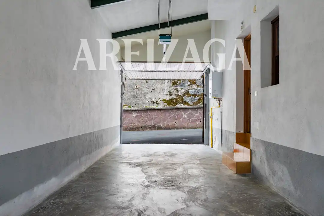 Casa o chalet en venta en Donostia - San Sebastián  con Calefacción, Terraza y Trastero