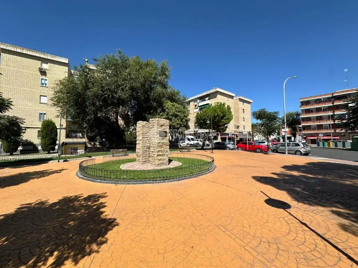 Vista exterior de Piso en venta en Parla con Calefacción