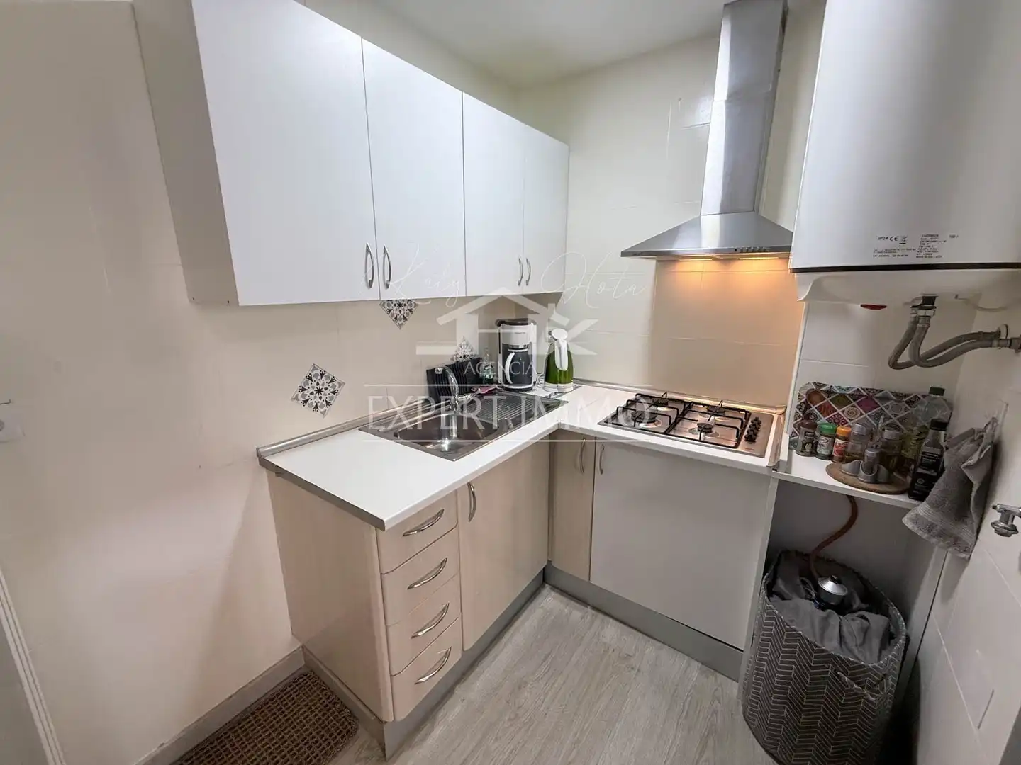 Cocina de Apartamento en venta en Roses con Amueblado y Piscina comunitaria