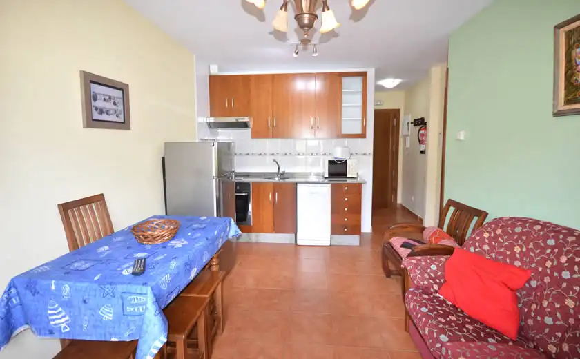 Cocina de Apartamento de alquiler en Llanes con Calefacción, Terraza y Amueblado