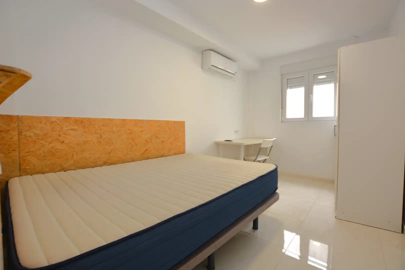 Bedroom of Buildings for sale in Sevilla