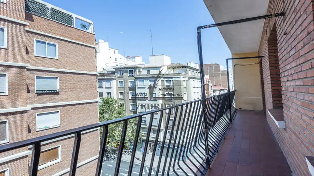 Terraza de Piso de alquiler en Zaragoza con Calefacción, Terraza y Horno