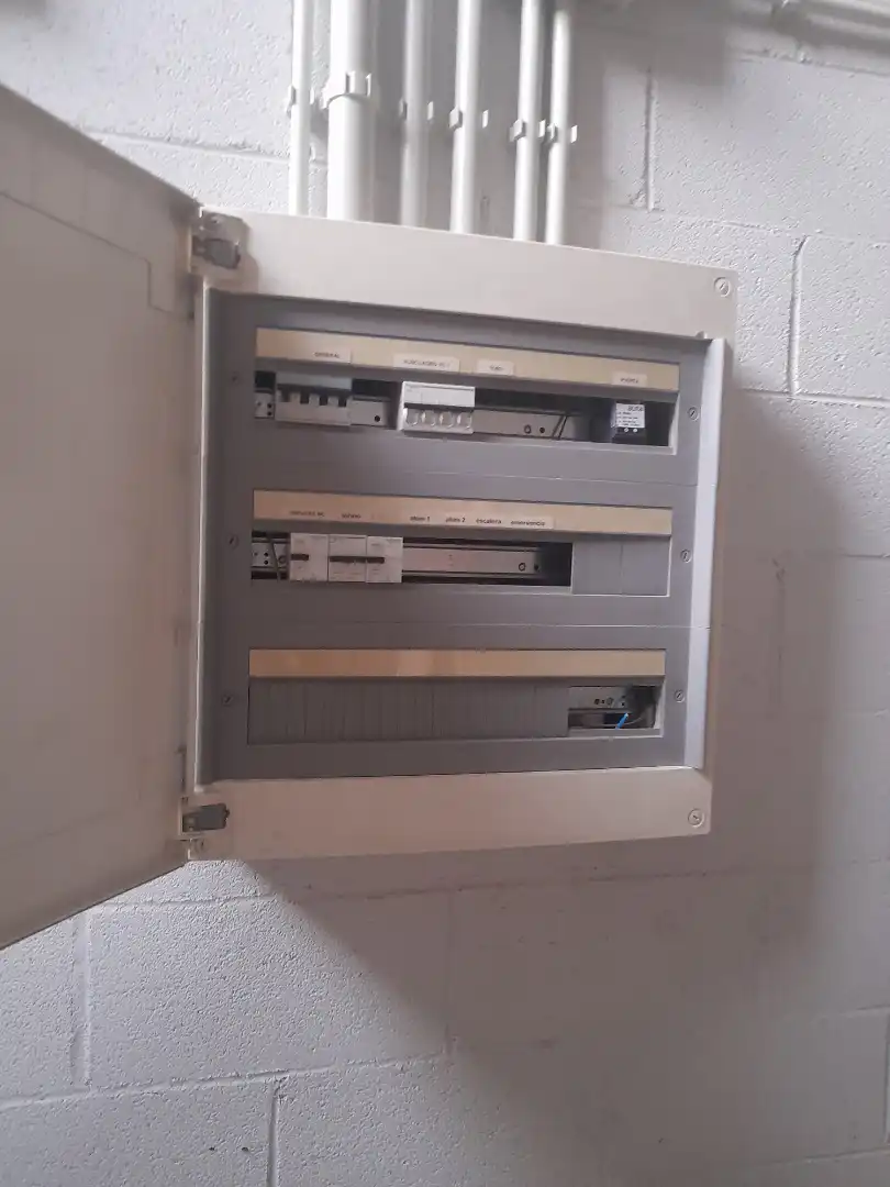 Fabrikhallen zur Miete in Sabadell mit Heizung