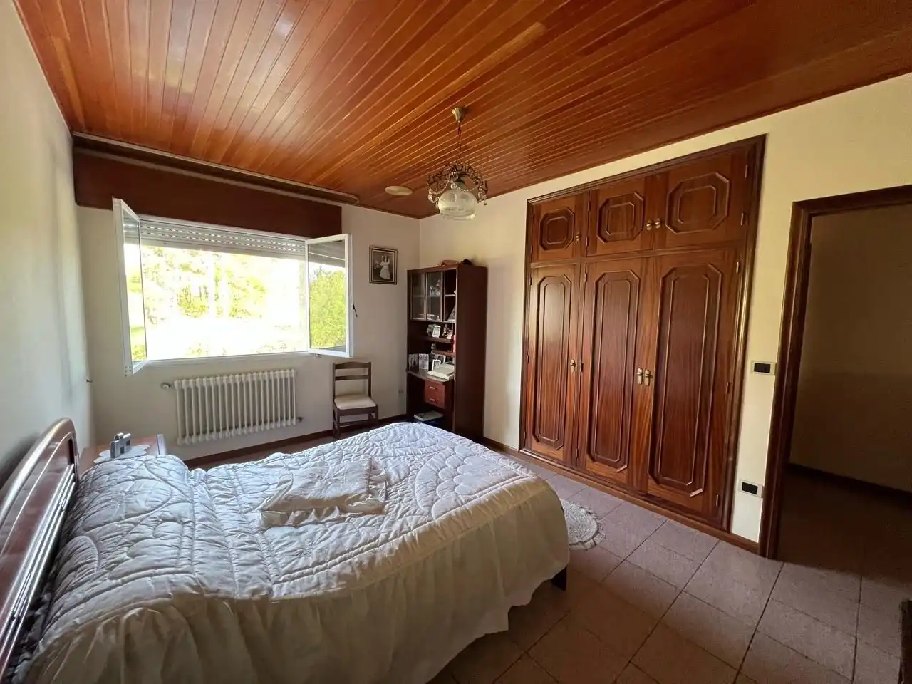 Bedroom of Houses for sale in Ourense Capital   with Heating, Terrace and Swimming Pool