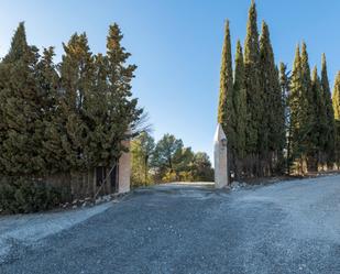 Vista exterior de Casa o xalet en venda en  Granada Capital amb Jardí privat, Terrassa i Piscina