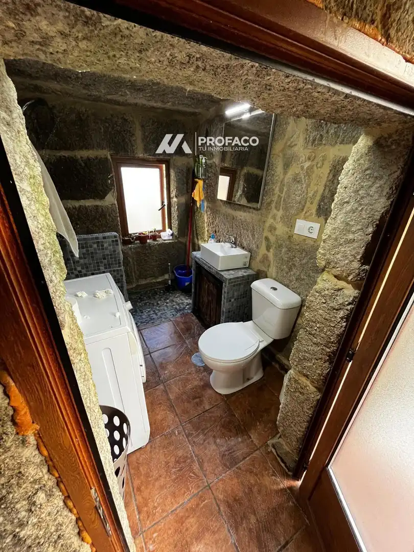 Baño de Casa o chalet en venta en Carballeda de Avia con Calefacción y Trastero