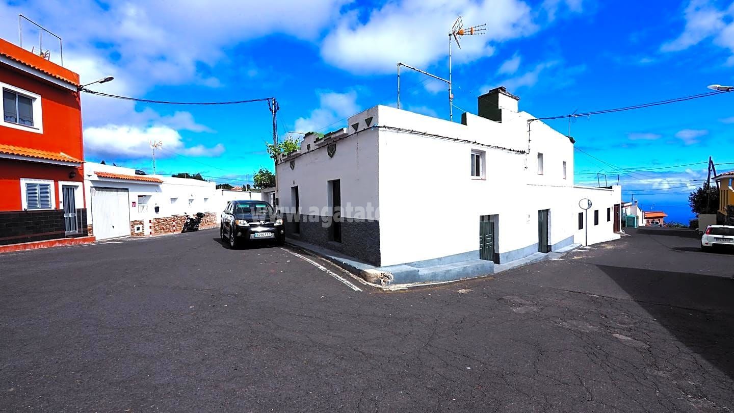 Exterior view of Country house for sale in Icod de los Vinos
