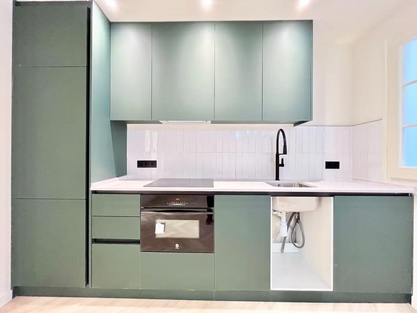 Kitchen of Flat for sale in Barcelona  with Air Conditioner, Heating and Parquet flooring