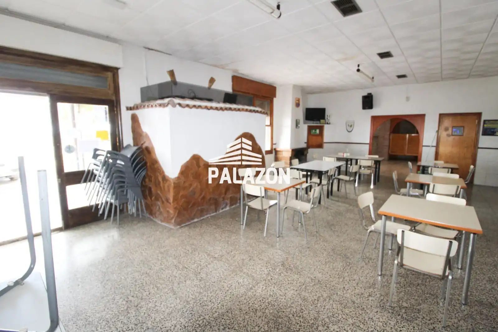 Local comercial en venta en Crevillent