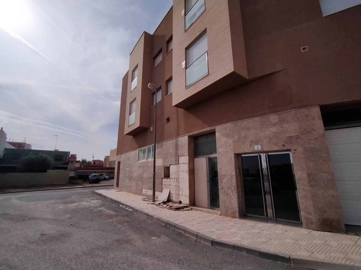 Vista exterior de Oficina en venda en Vícar