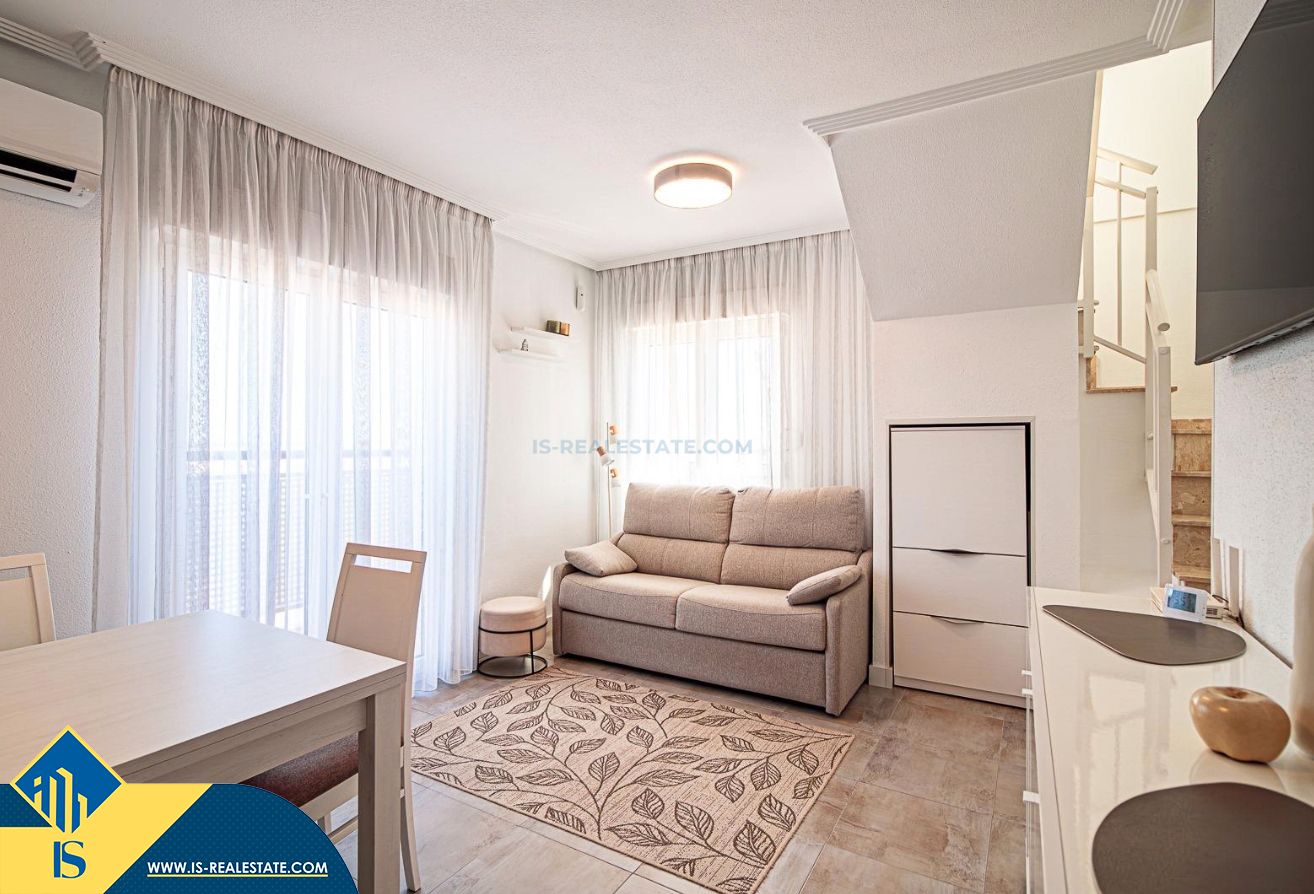 Dormitori de Dúplex en venda en Torrevieja amb Aire condicionat, Calefacció i Terrassa