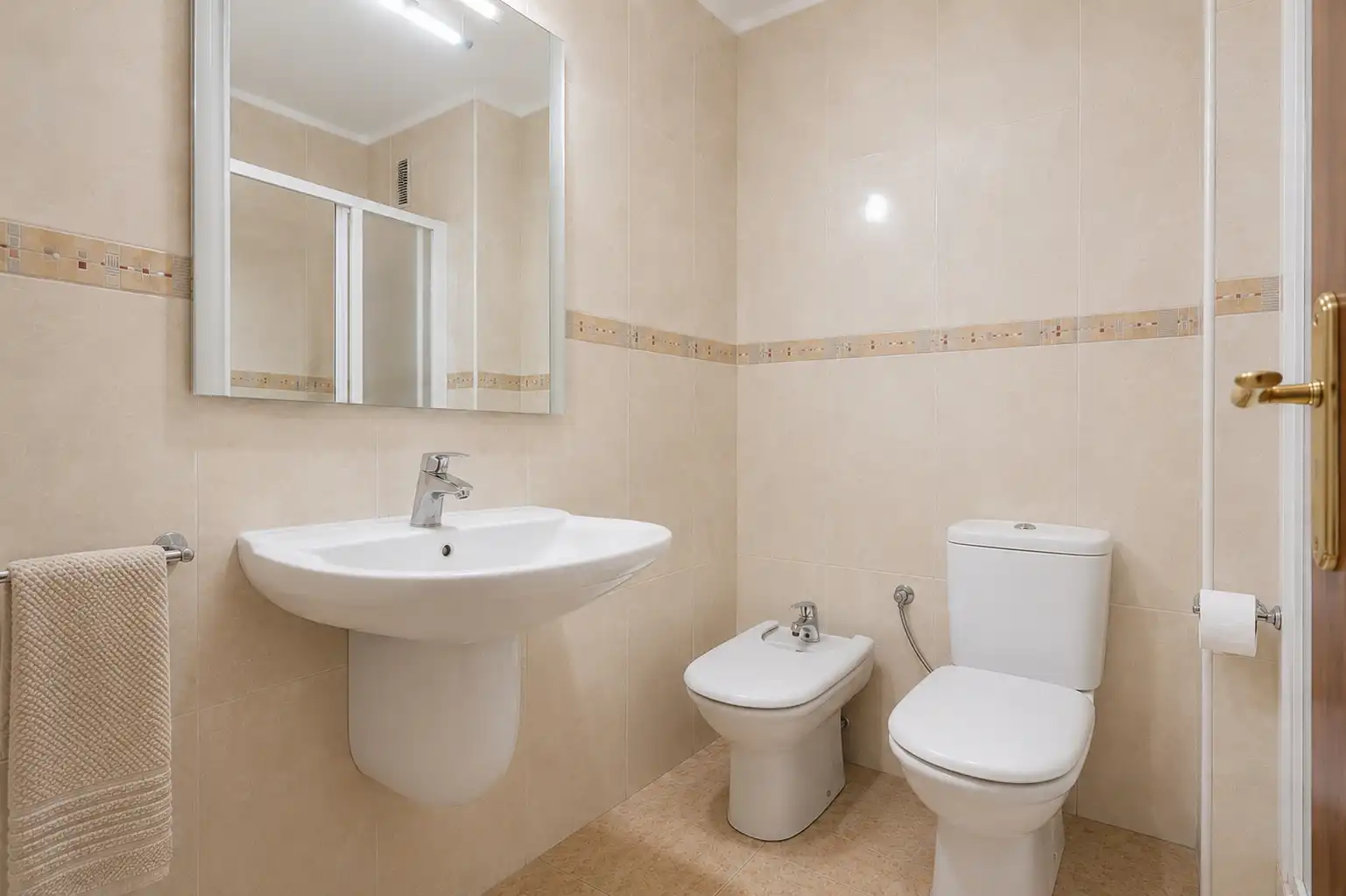 Baño de Piso en venta en Reus con Aire acondicionado, Calefacción y Terraza